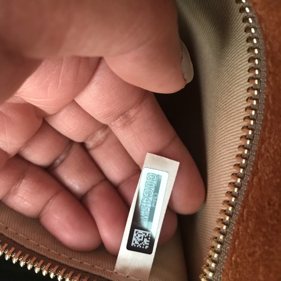 SOLD!!  SOLD!! Authentic Like New Chloe tote bag - Picture 6 of 8